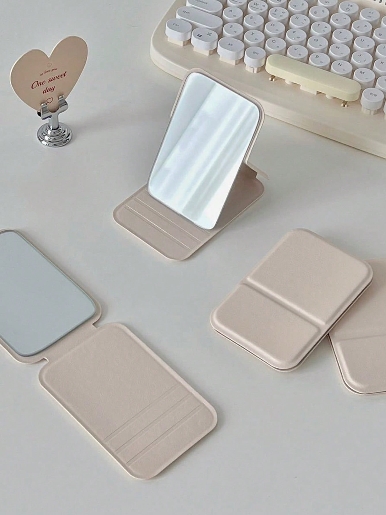 Portable Folding Mini Makeup M - đánh giá và giá Laptops